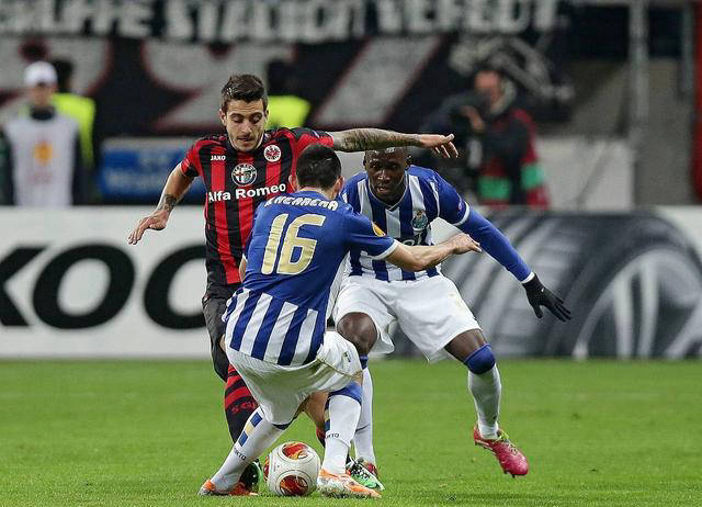 波尔图上演逆袭，压倒对手晋级欧冠四强的简单介绍