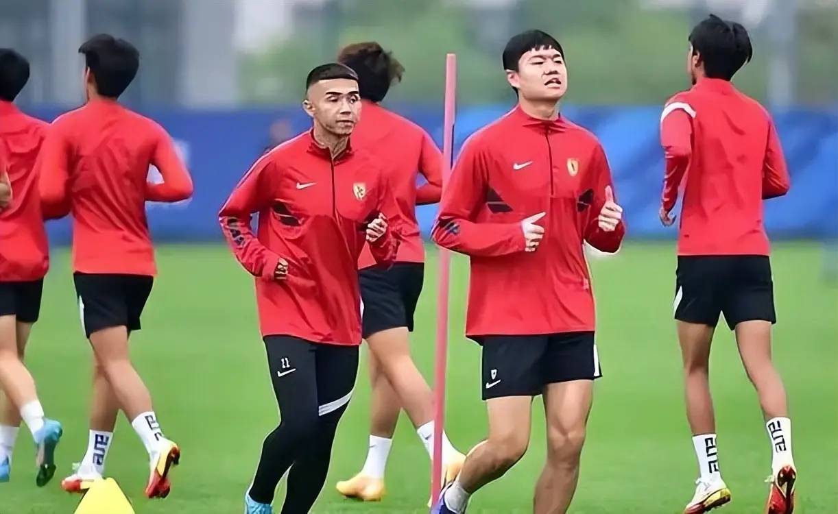 关于科威特女足蓬勃发展，新星频现斩获佳绩的信息