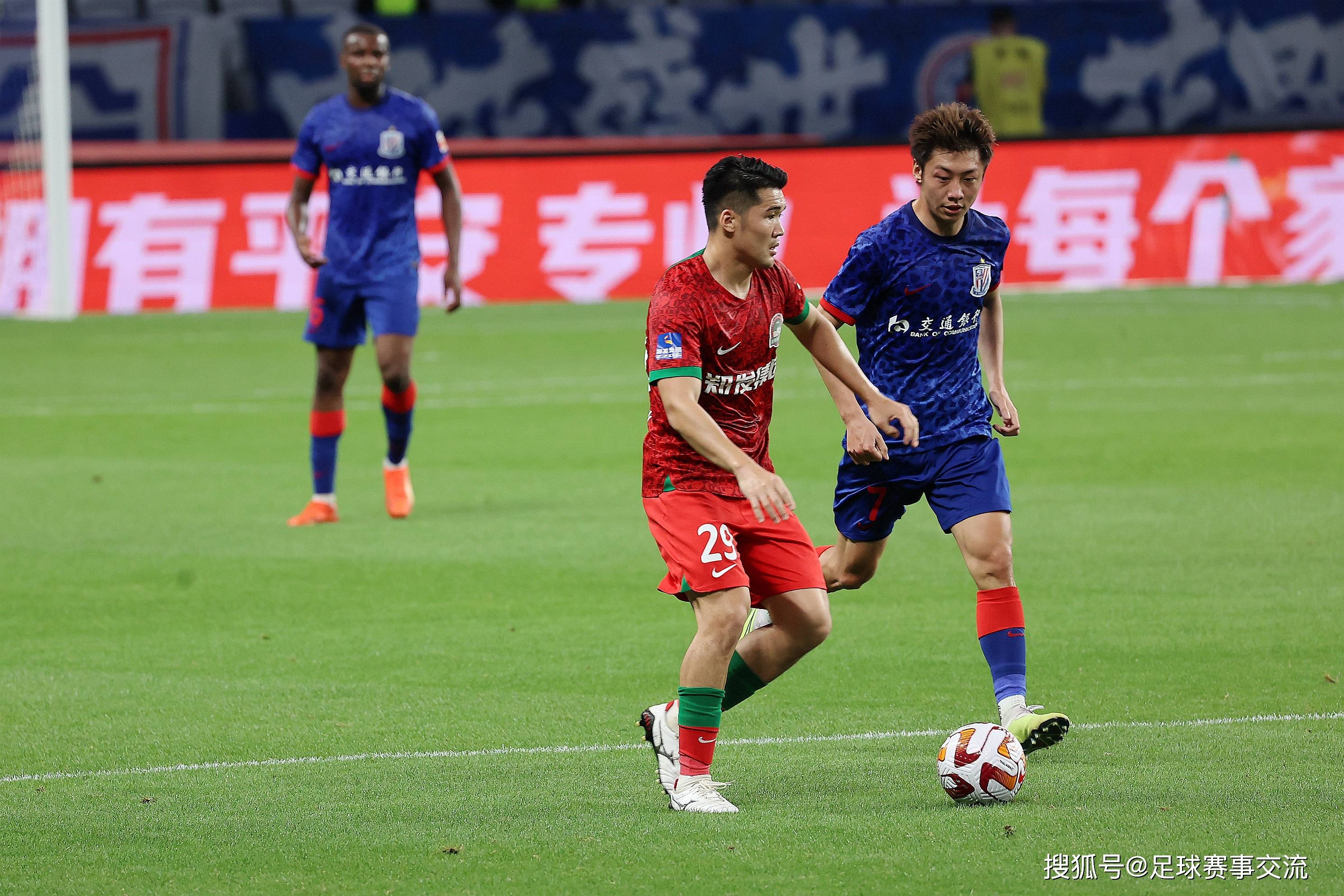 阿尔及利亚俱乐部在亚冠比赛中表现出色