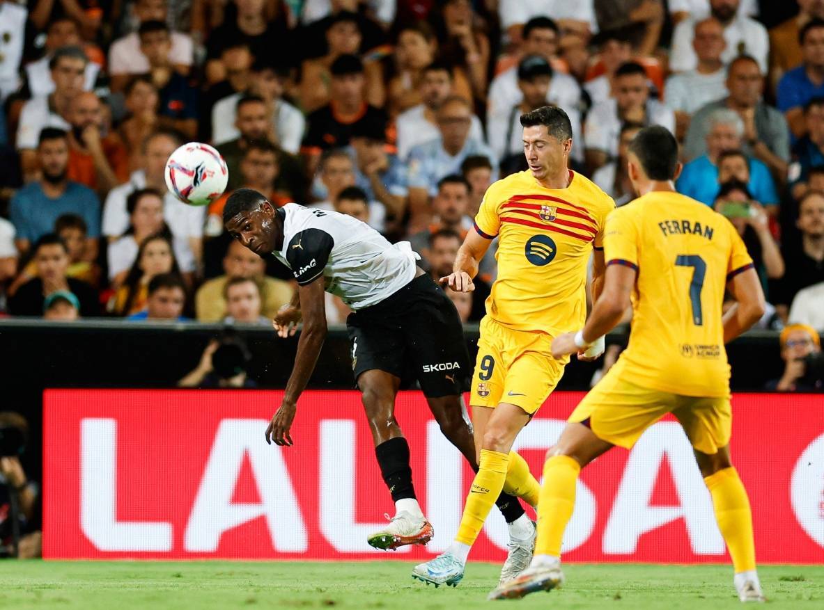 激情大战：瓦伦西亚vs巴萨硬仗在半的简单介绍