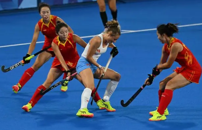 开云体育中国-甘肃队在比赛中展现出顽强的斗志，一路领先