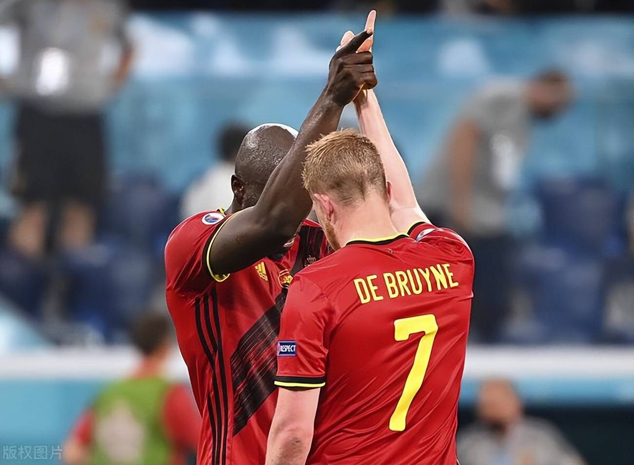 欧预赛精彩绝伦对决在即，胜负前途未卜的简单介绍