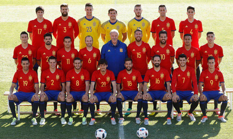 巴西足球队在国际比赛中发挥出色，实现连胜的简单介绍