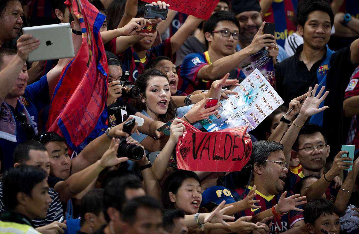 球场竞技风云再起，双方力量激烈对抗惊心动魄！