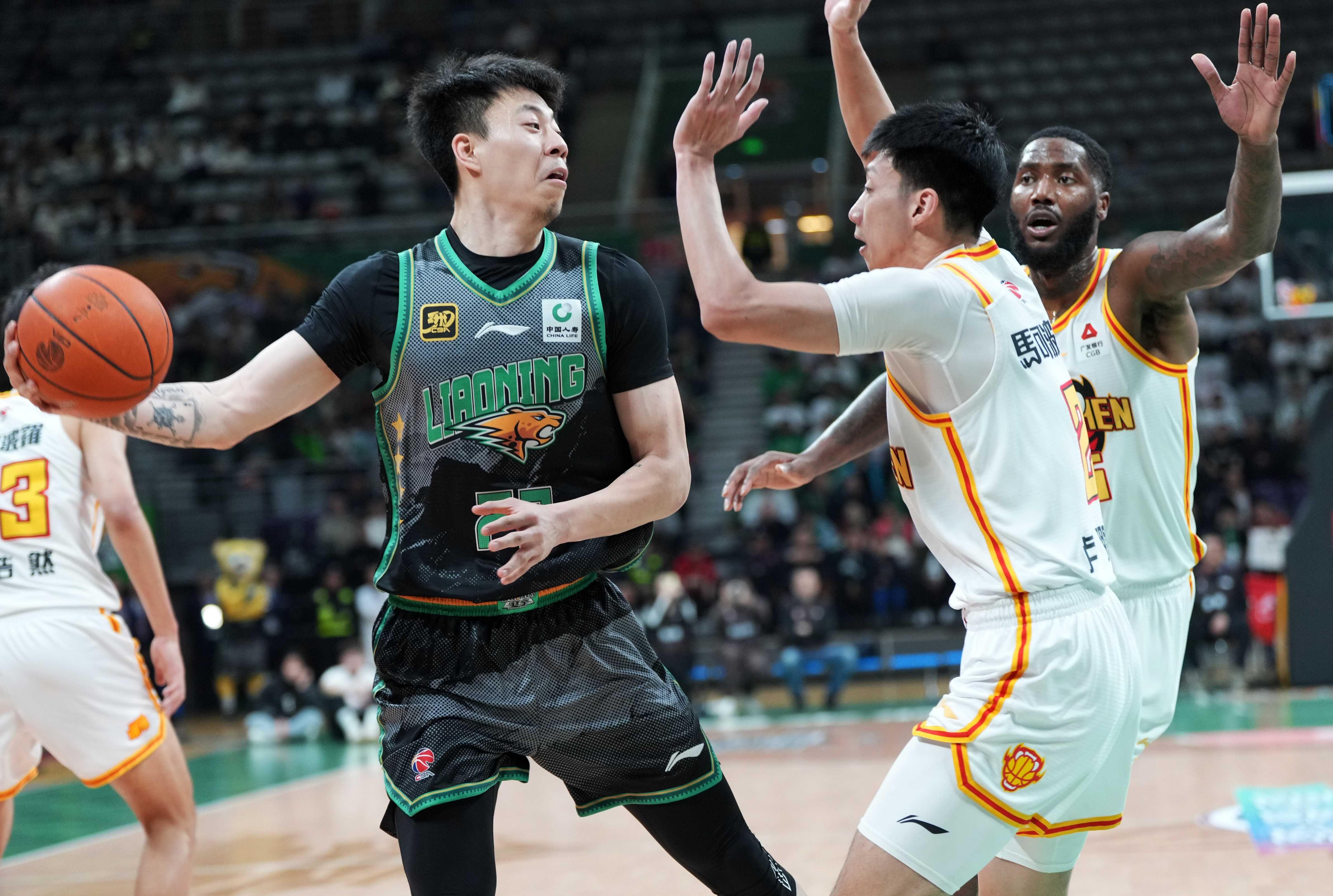 开云体育-比赛中球队整体发挥出色，成功逆转取胜