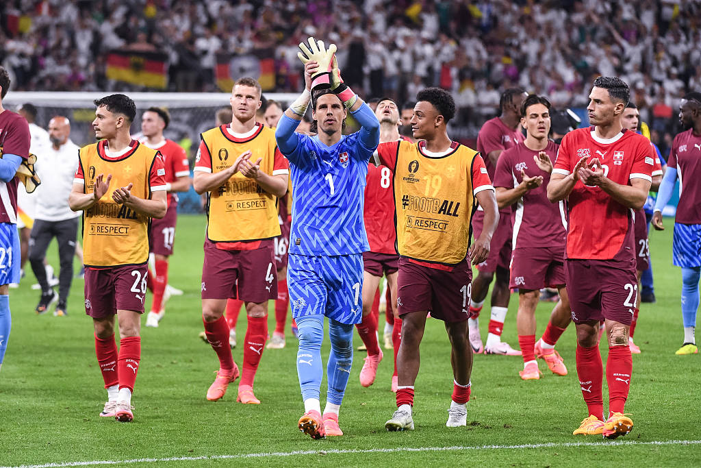 开云体育-意大利队成功卫冕欧洲杯冠军，取得辉煌成就