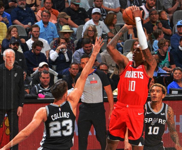 弗兰克福主帅计划轮换阵容，控制球员体能