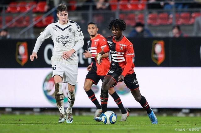 斯特拉斯堡主场大胜雷恩，保级前景一片光明