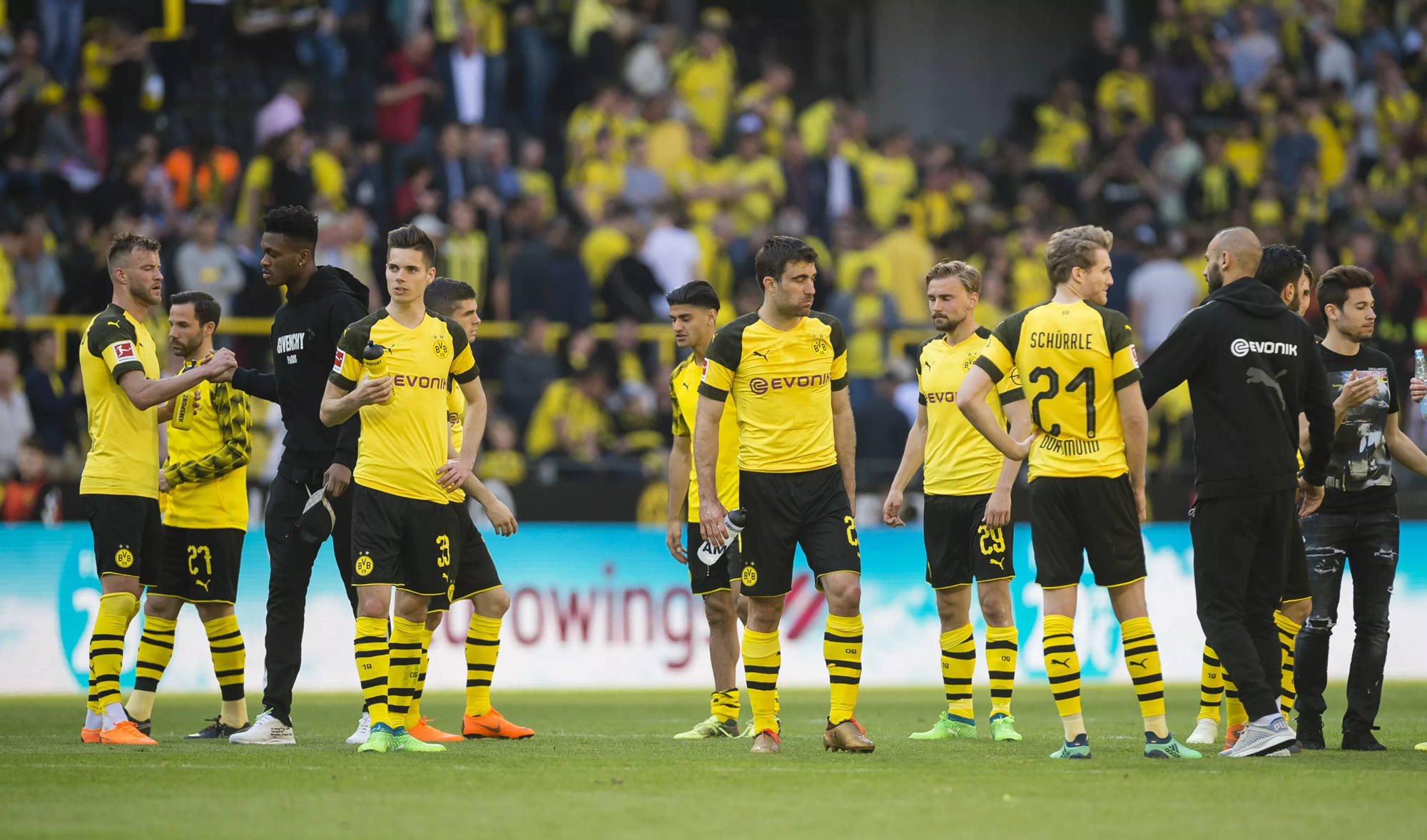 开云官网-沙尔克客场惨败，球队调整迫在眉睫