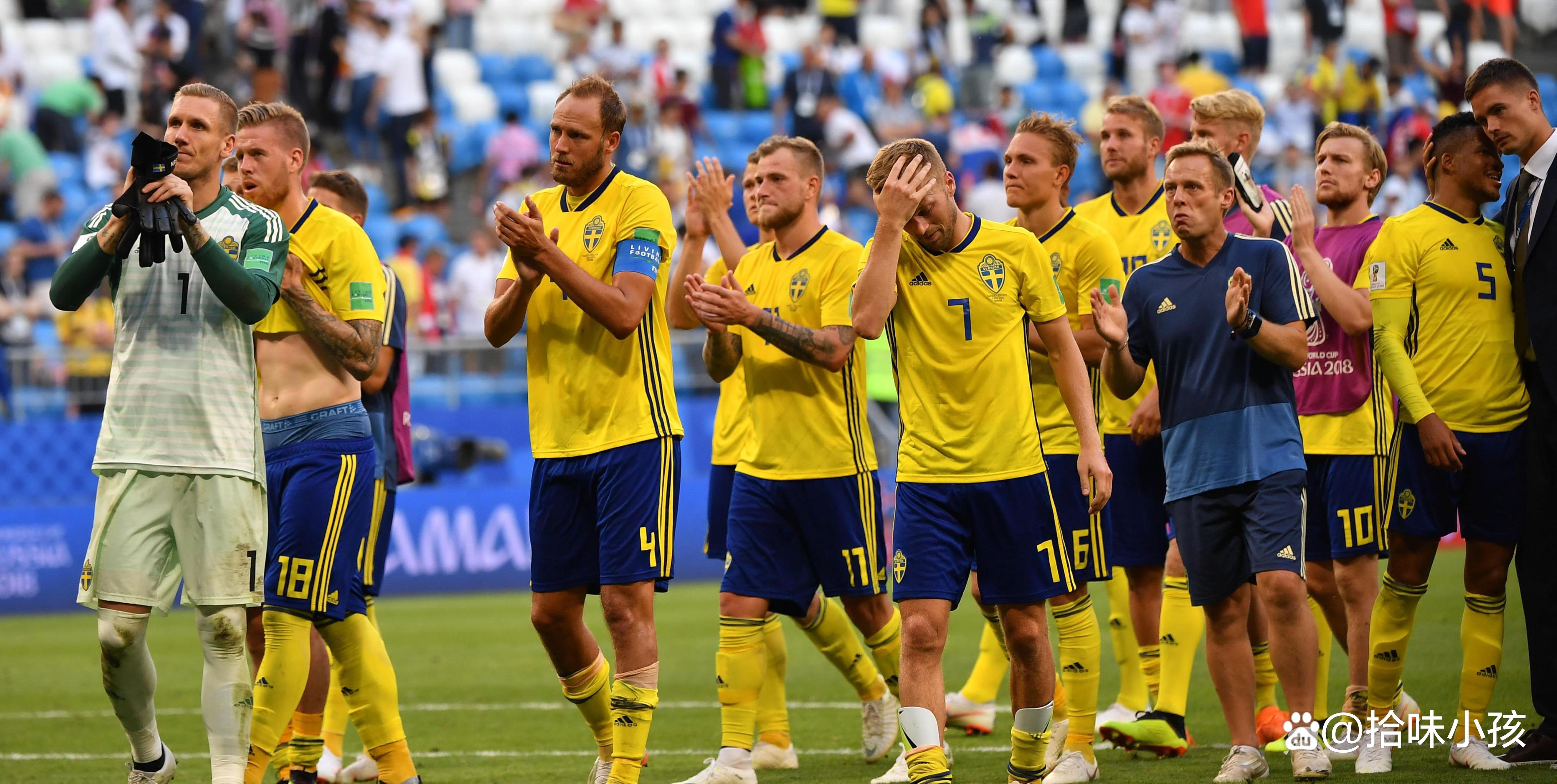 包含瑞典主场战胜瑞士，小组出线前景一片明朗的词条