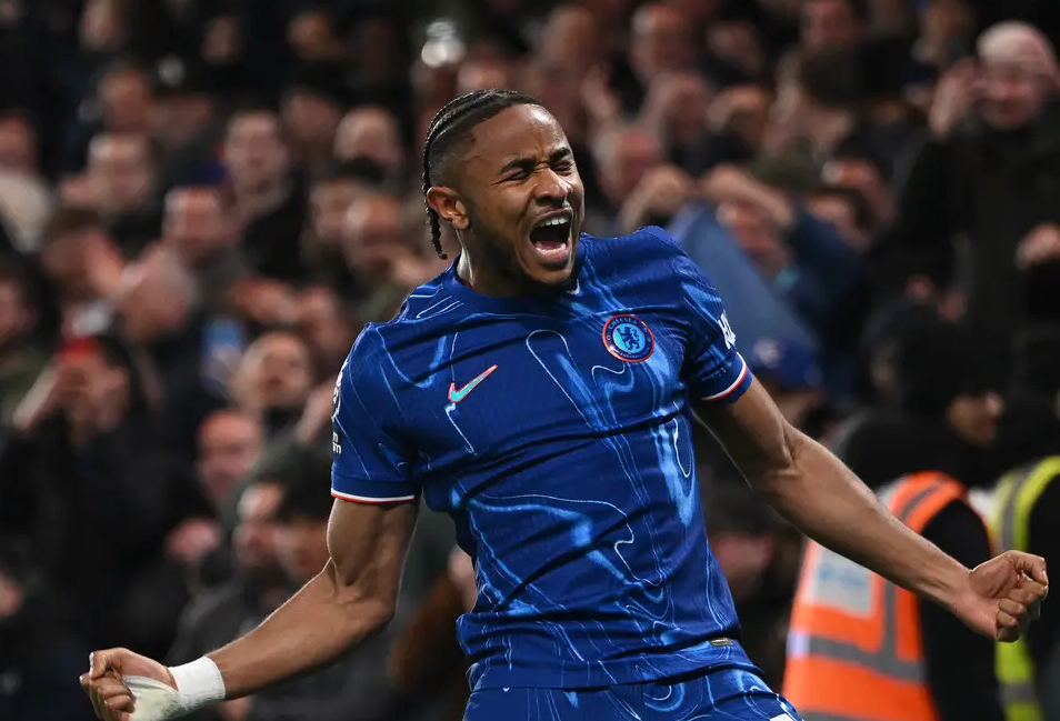 伯恩利客场力克南安普顿，喜迎三分的简单介绍