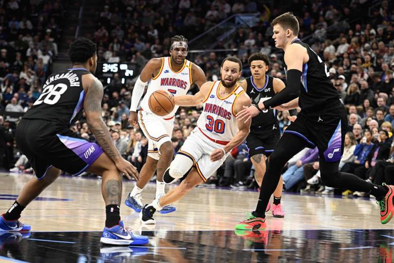 开云体育-勇士惨遭爵士逆转，遗憾输掉比赛