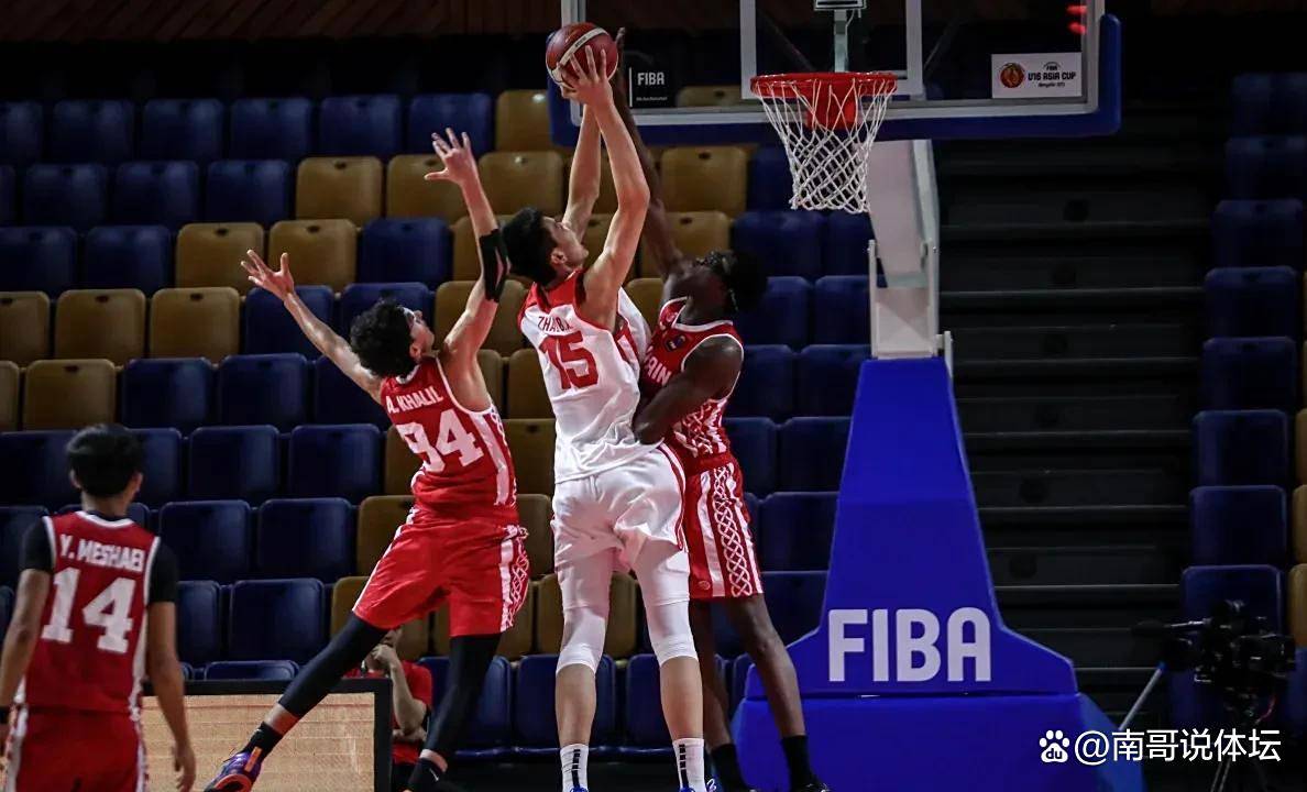 篮球联赛半决赛胜者晋级，决赛对决即将到来的简单介绍