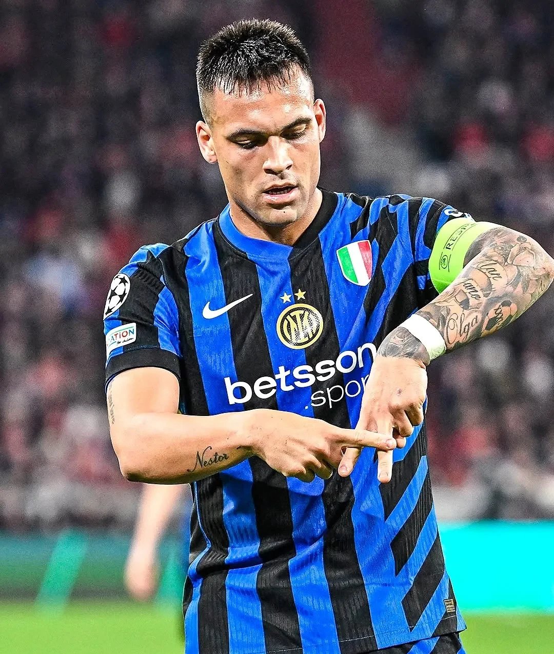 拜仁主场逆袭胜国米，晋级淘汰赛