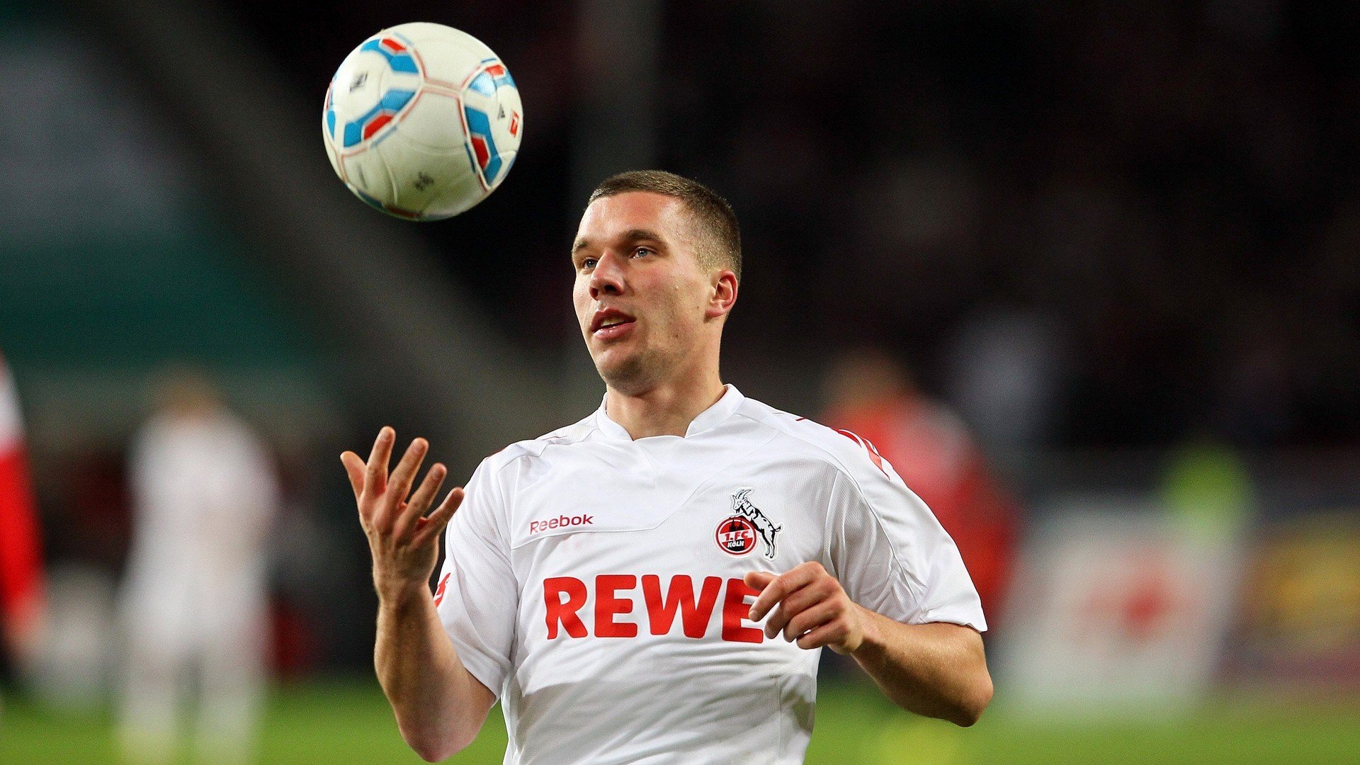 开云体育入口-上帝之鞭与乒乓弧线,当瑞典足球遇见许昕的火热状态