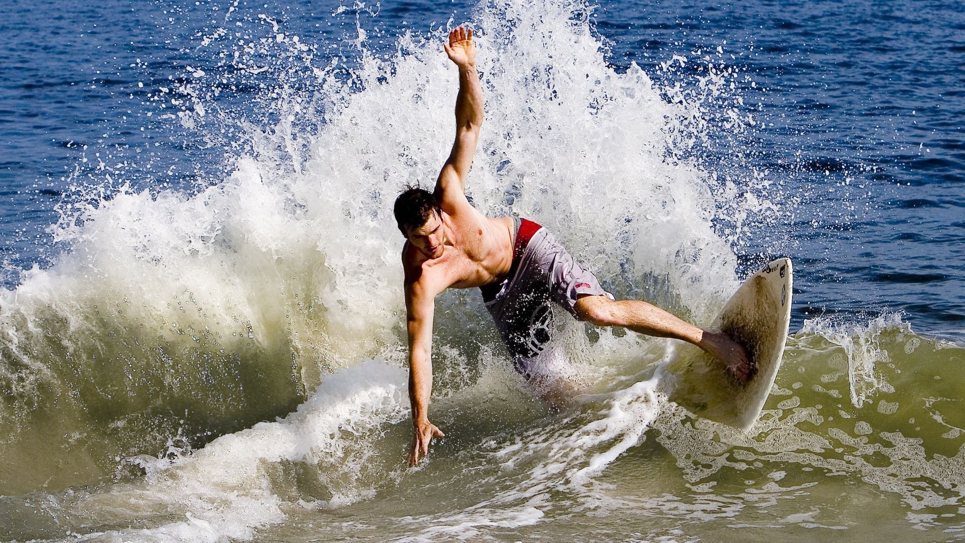 法兰西风暴席卷奥地利，王皓火热状态引燃体育激情